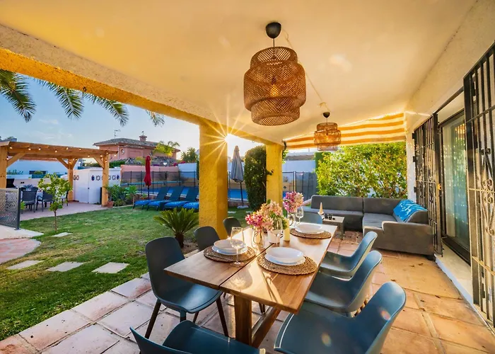 Typical House Chapas Playa With Heated Pool Marbella