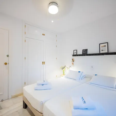 Typical House Chapas Playa With Heated Pool ヴィラ マルベーリャ